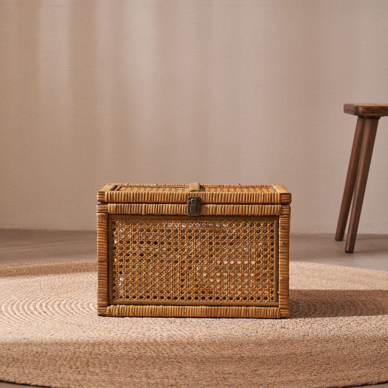 PJCOLL Decorative Basket