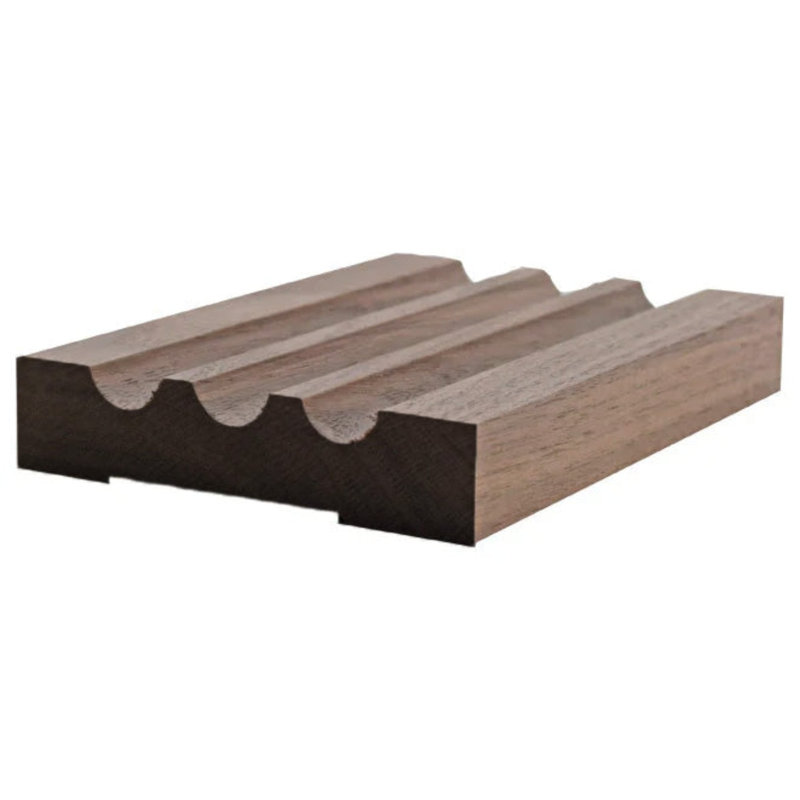 Boîtier EWCA46 cannelé de 3 1/2 po de largeur x 3/4 po. Garniture sans finition, H 0,75 po x l 3,5 po x P 42 po, Noyer