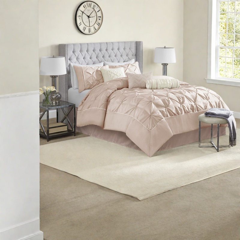 Ensembles de literie luxueux 7 pièces, édredon 100% polyester, conception capitonnée pour les chambres sophistiquées