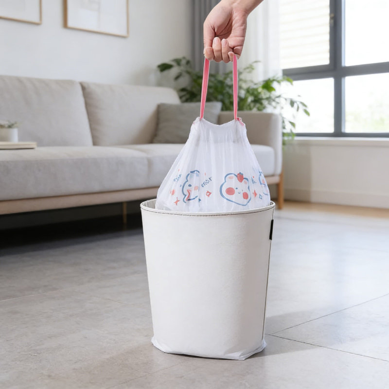 Sacs à ordures à cordon de 4 gallons, petits sacs à ordures de 1,1 mil d'épaisseur pour la salle de bain, la cuisine, la chambre à coucher et le bureau, conception à l'épreuve des fuites, 150 unités