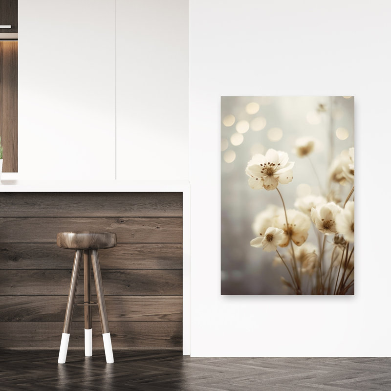 Pétales dans une nature douce, délicate, élégante et romantique - Impression d'art mural floral, H 48 po x l 32 po