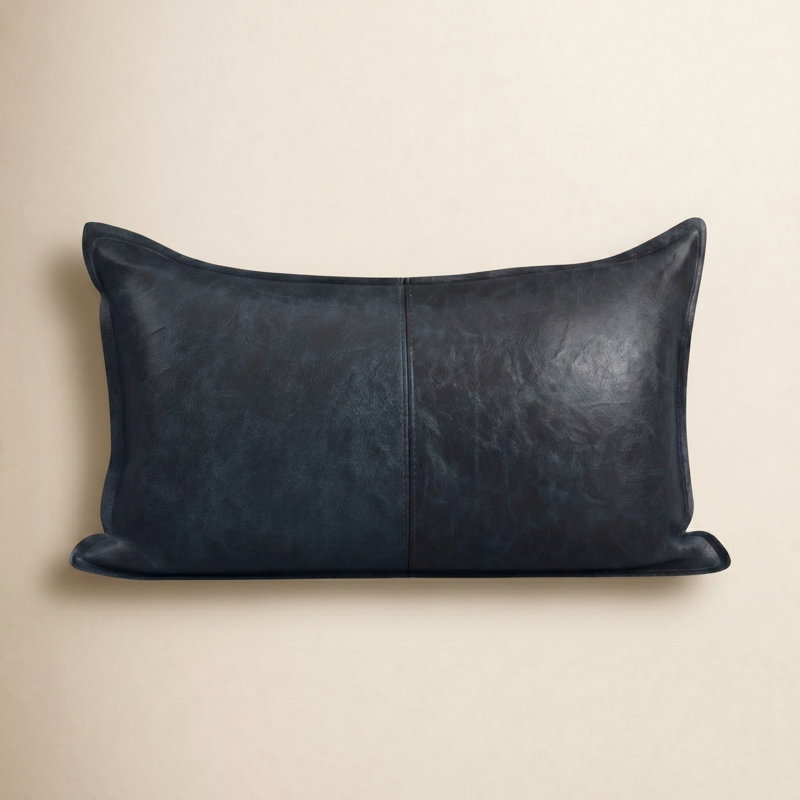 Coussin décoratif en cuir Cutler, Noir, 14 po x 26 po, Forme rectangulaire