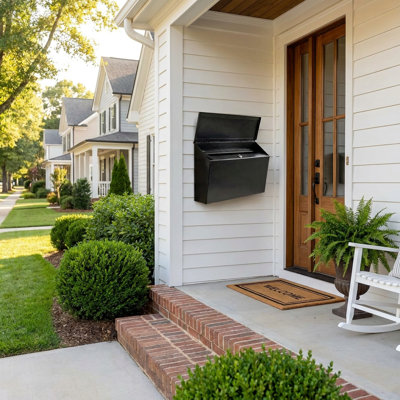 Outdoor wall-mounted secure mailbox with key lock, large-capacity metal mailbox suitable for both home and office use, can also be used as a decorativ