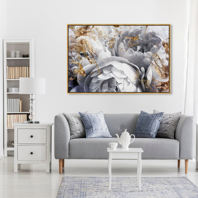 « Her Peony Garden » - impression d'art graphique, Encadrement doré, l 54 po x H 36 po