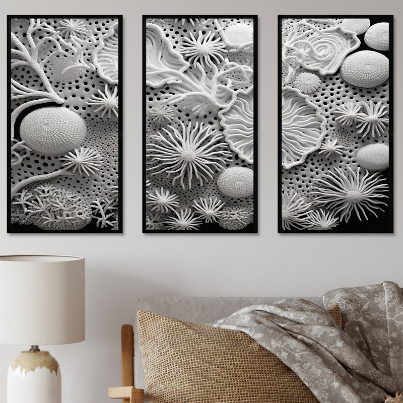 «Gray Abstract Corals IV - Coastal Coral Under Water», ensemble d'art sur toile, Cadre flottant noir