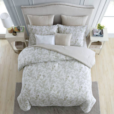 Laura Ashley Bramble Floral Green Standard Cotton Reversible Duvet Cover  Set & Reviews - Wayfair Canada