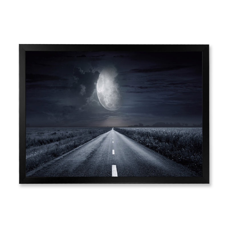 Asphalt Road Under Cloudy Full Moon III - photographie sur toile, Cadre photo noir, H 30 po x l 40 po x 1,5 po