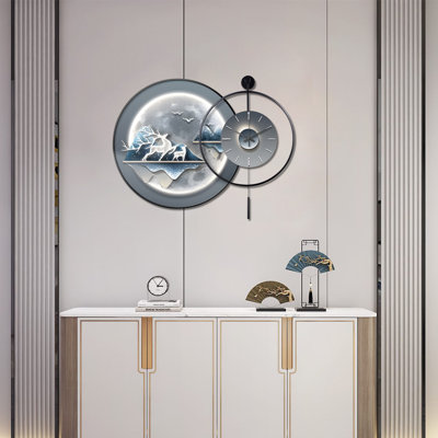 Horloge murale en alliage