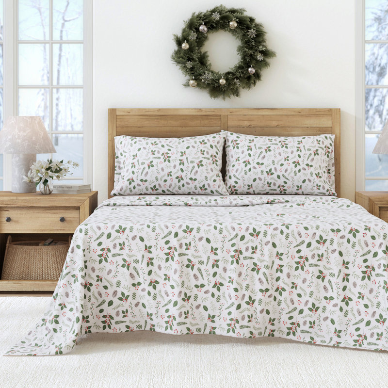 100% Turkish Cotton Flannel Christmas Sheet Sets, Little Holly, California King with 2 Pillowcases