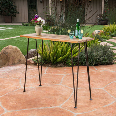 Table d'extérieur en bois
