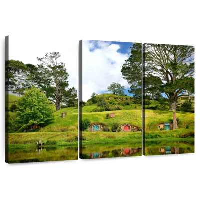 Alvord Hobbiton Tourist Attraction