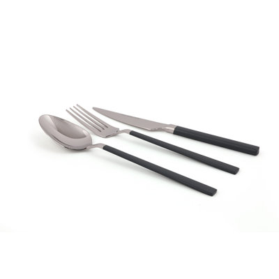 Ensemble de couverts (18 pièces)