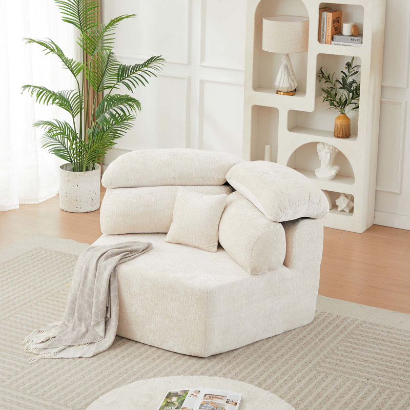 Fauteuil lounge moderne monoplace de 135 cm avec coussin élégant au design enveloppant, Chenille beige
