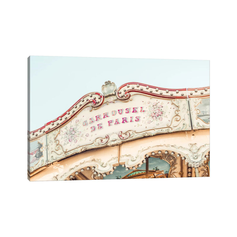 Carousel Dreams par Ruby and B - impression sur toile tendue, H 8 po x l 12 po x P 0,75 po