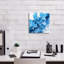  «Abstract Pouring O» par Jean Plout, art mural sur toile, 12 po x 12 po