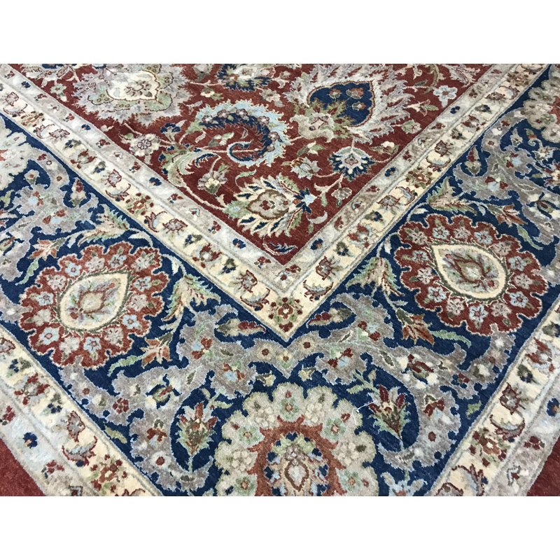 Tapis rouge noué à la main de haute qualité