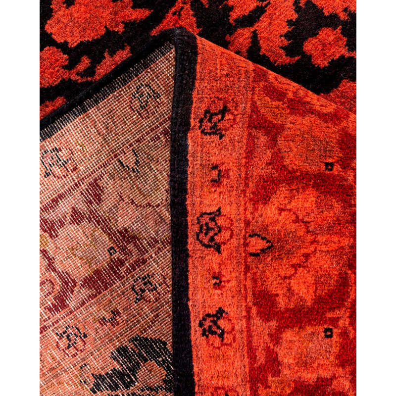 Fine Vibrance One-of-a-Kind 3' 2" X 4' 10" Hand Knotted Area Rug