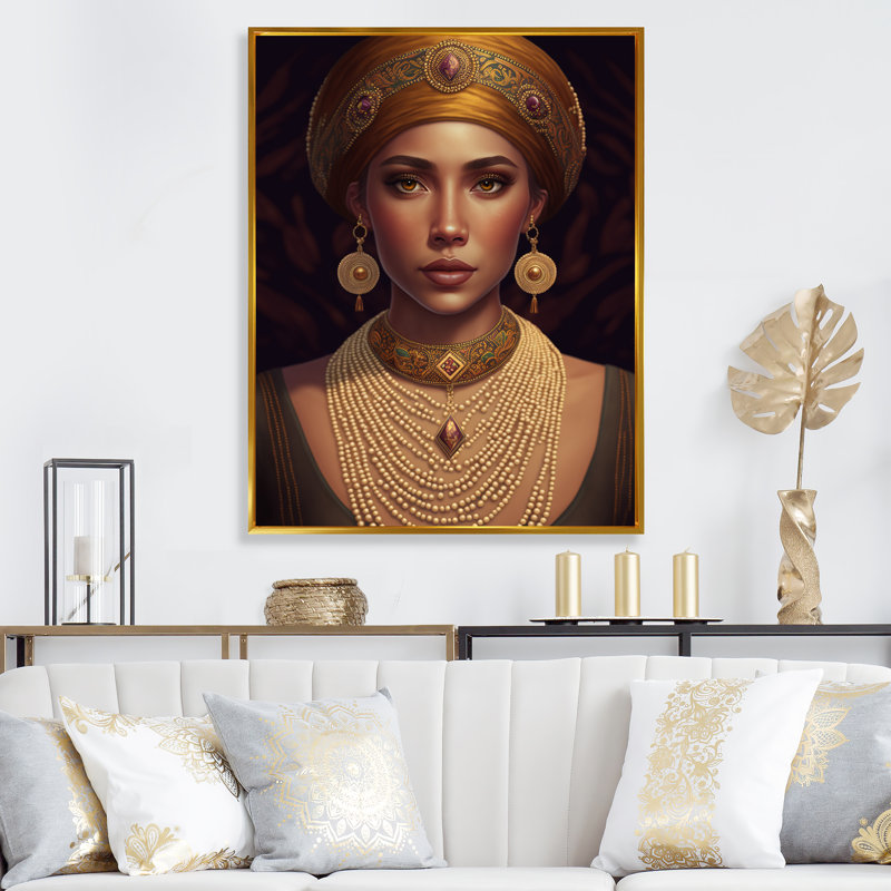 Jeune femme avec des bijoux bohémiens VII, H 32 po x l 16 po x P 1 po, Cadre flottant doré