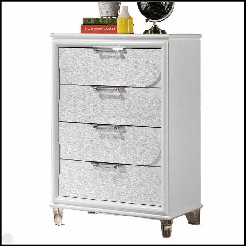 Commode 5 tiroirs Contemporary White Glam Pearl avec poignées en acrylique et panneaux en relief