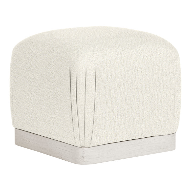Nola Ottoman