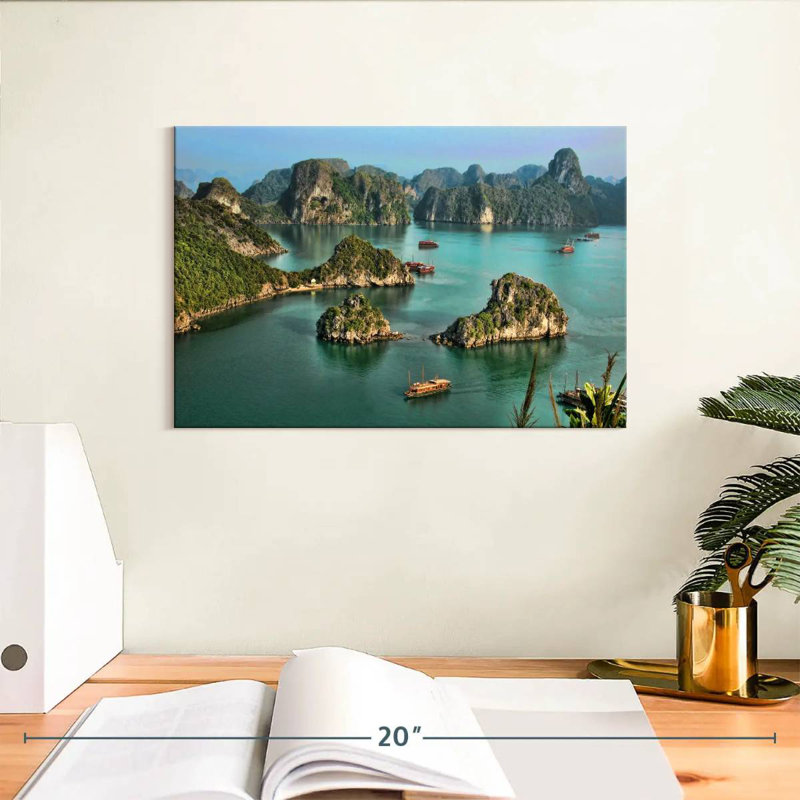 Falaises de Gillard Ha Long Bay, H 8 po x l 12 po