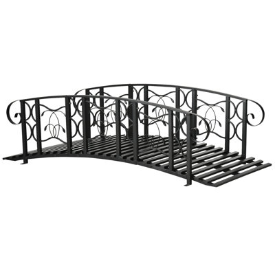 Pont de jardin dans la cour arrière