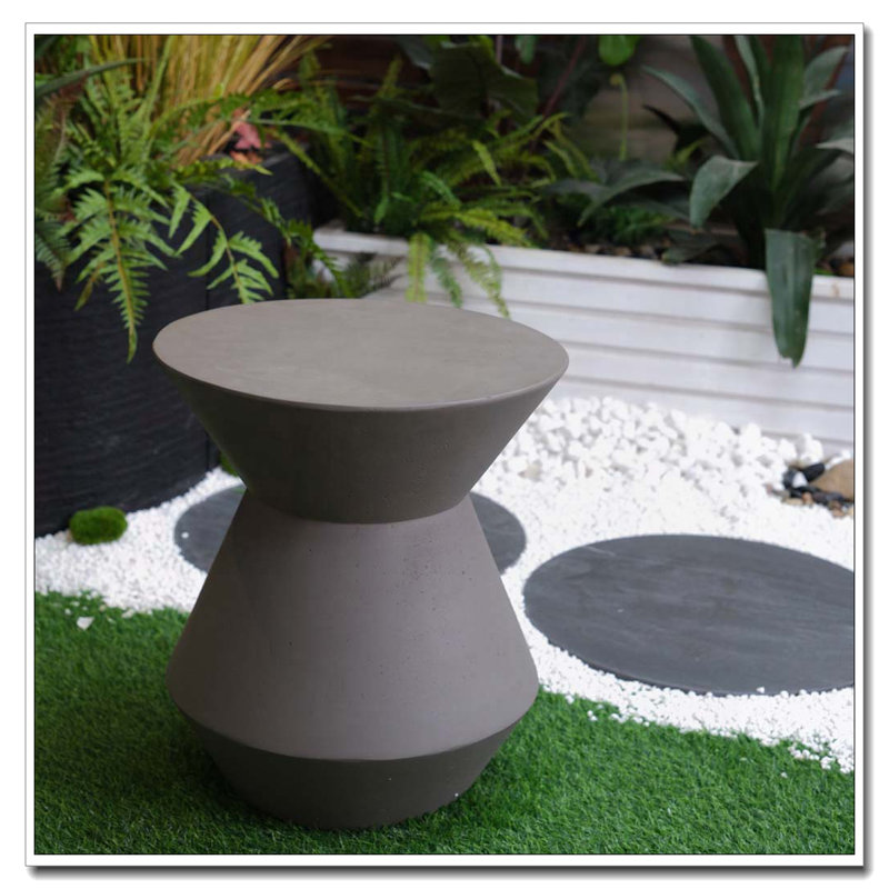 Table d'appoint d'extérieur robuste en faux terrazzo, Beige