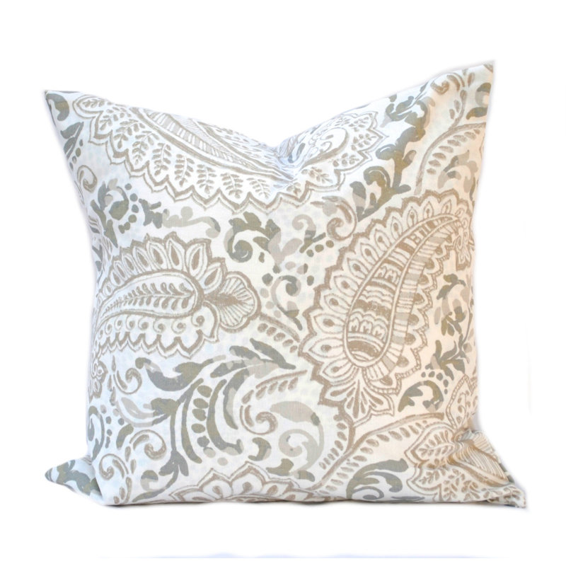 Housse de coussin réversible en coton Taupe Shannon, H 17 po x l 17 po