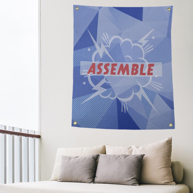 Tapisserie superhero en polyester assemblage, H 36 po x l 26 po