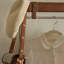 Armoire de rangement avec porte-manteau durable