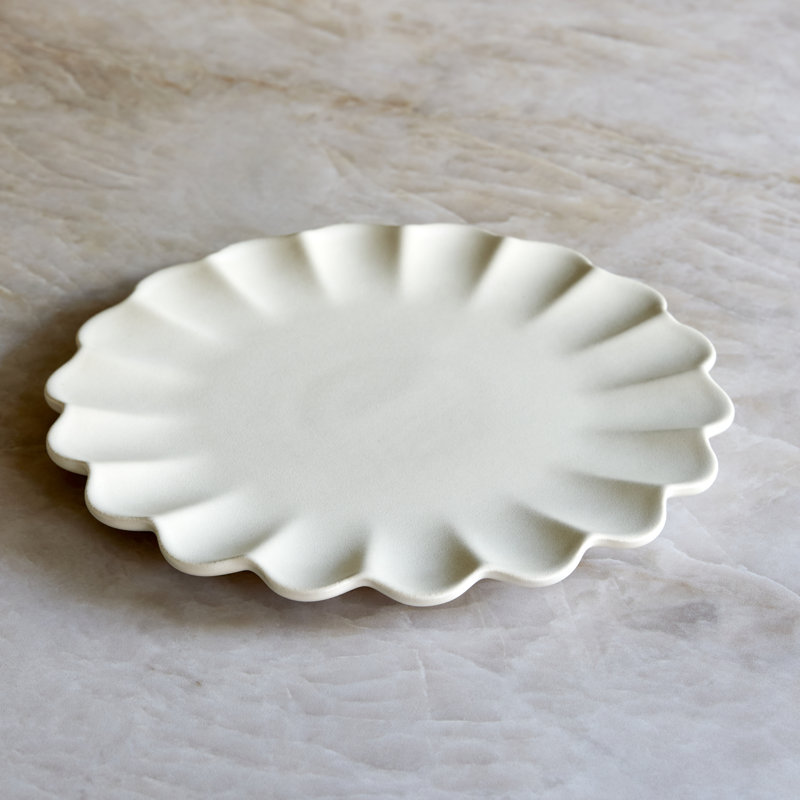 Dhalia Stoneware Dinner Plate, White