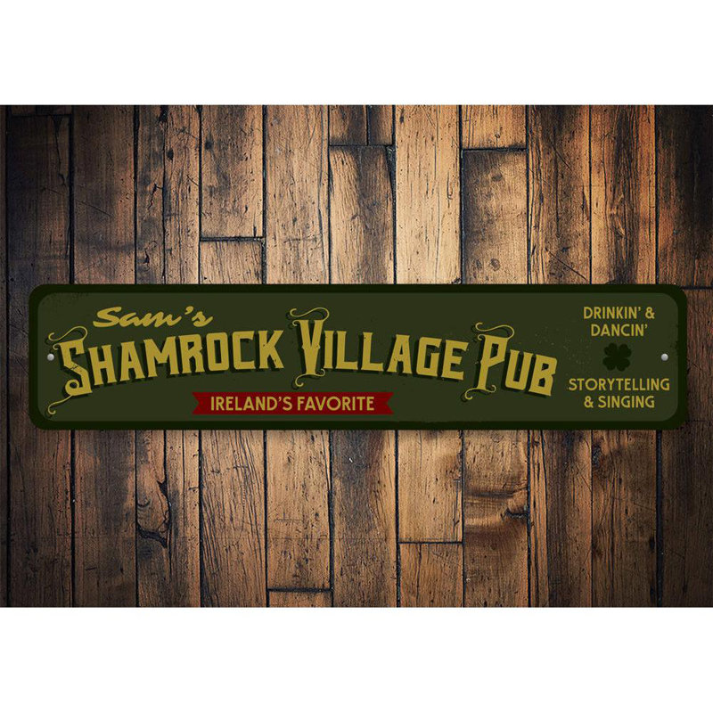 Enseigne en aluminium Shamrock Village, H 6 po x l 24 po x P 0,06 po