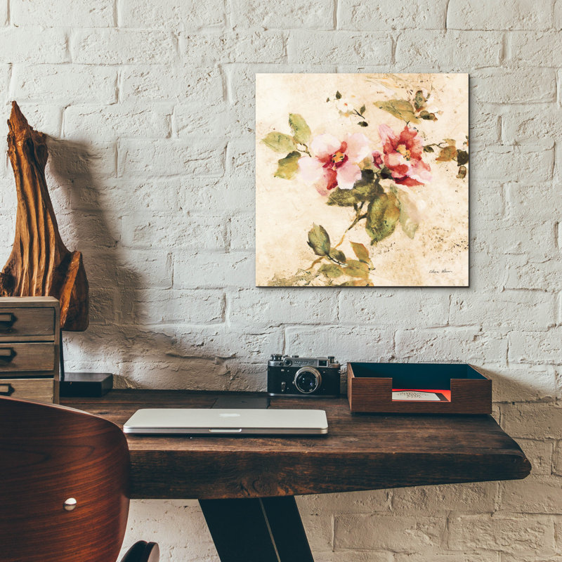 «Red Roses 3» par Cheri Blum, art mural en verre rouge Red Barrel Studio®, H 12 po x l 12 po x P 0,13 po