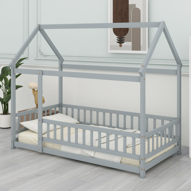 Lit en bois avec structure de toit et garde-corps de sécurité, Gris