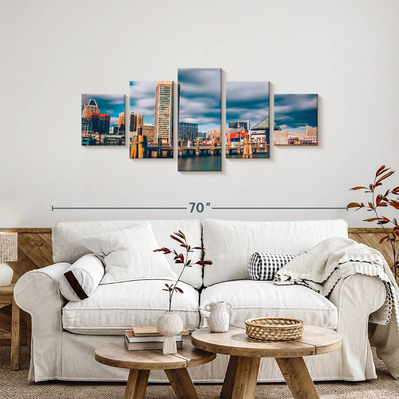 Senne Maryland, 24" H x 55" W
