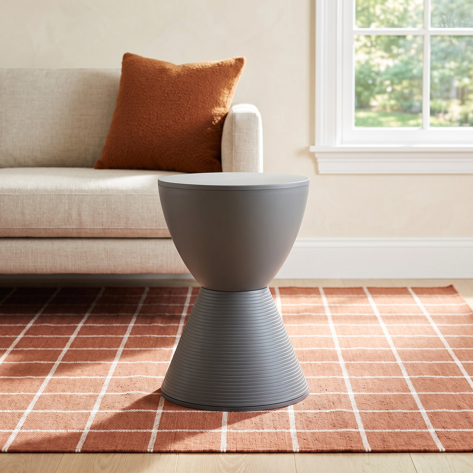 Prince Aha Accent Stool, Pigeon