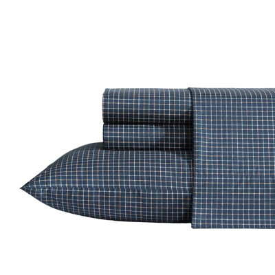 Martha Stewart Bedford Scallop Bath Rug