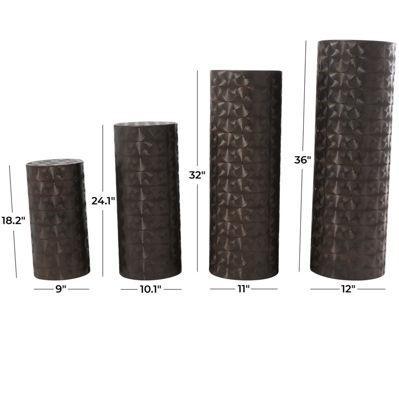 Radomil Iron Pedestal End Table Set
