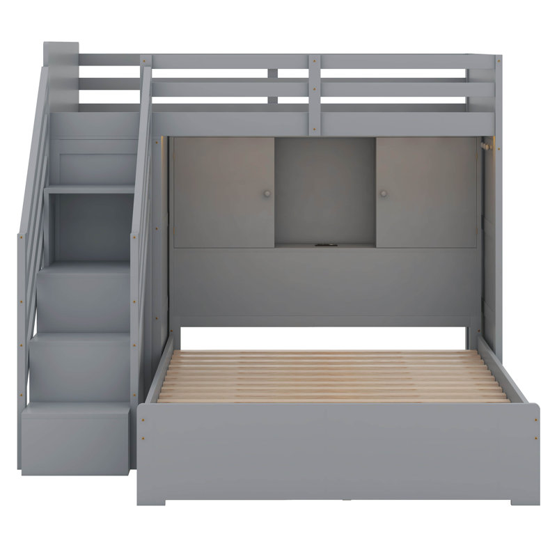 Lit superposé simple au dessus d'un lit double avec station de charge et lumières DEL, lit superposé en bois massif avec tablettes, escaliers et garde-robe