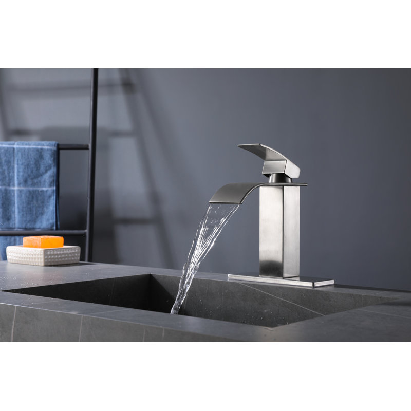 Single-Hole Single-handle Bathroom Faucet with Drain Assembly