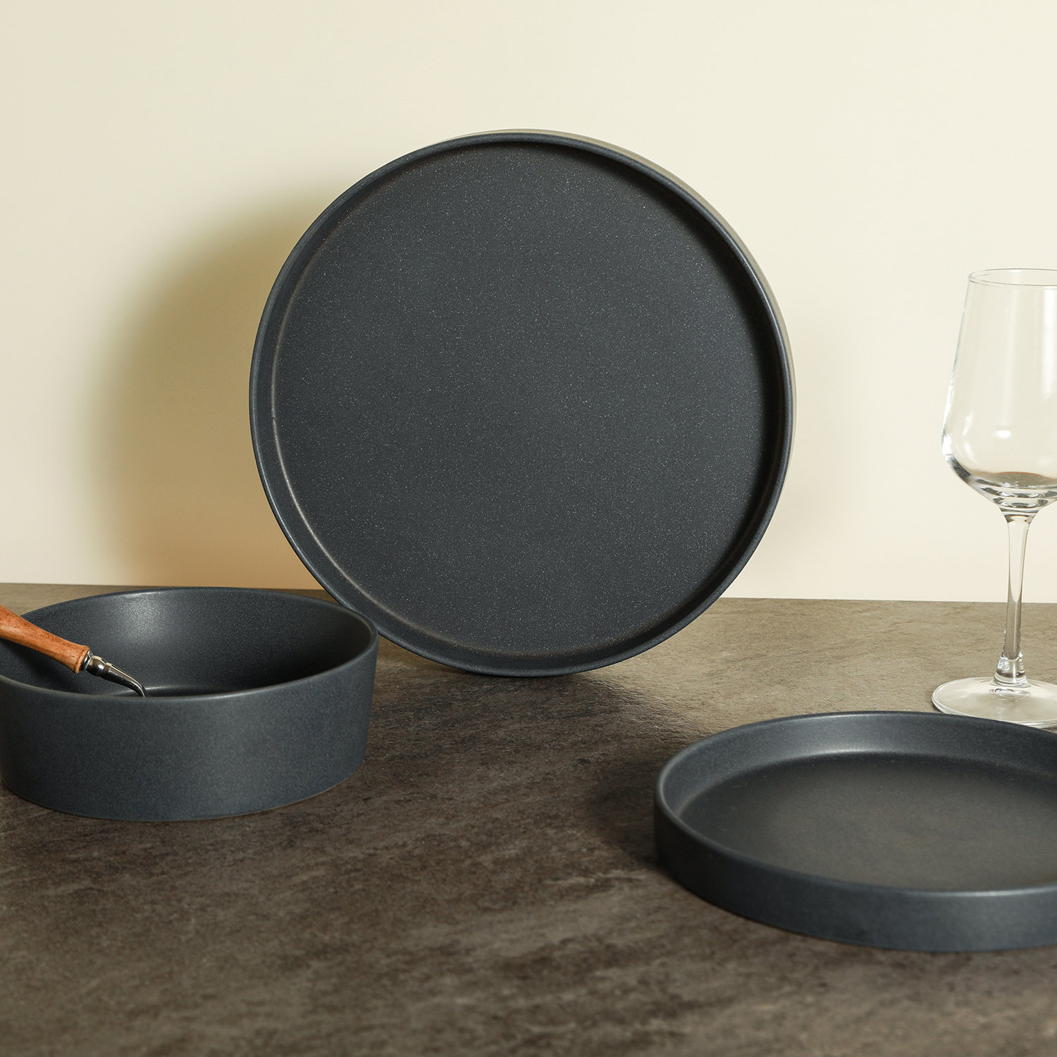 MODAN Stoneware Dinnerware Set - Service for 8, Charcoal