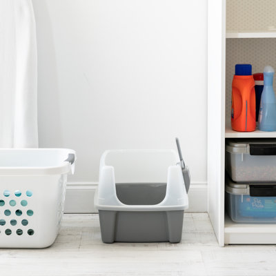 Plastic Enclosed Litter Box with Scoop