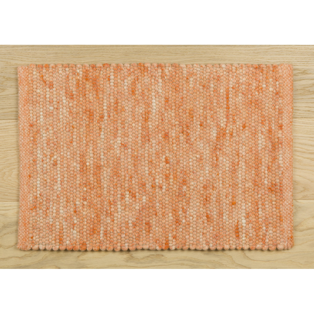 Handgearbeiteter Teppich in Orange