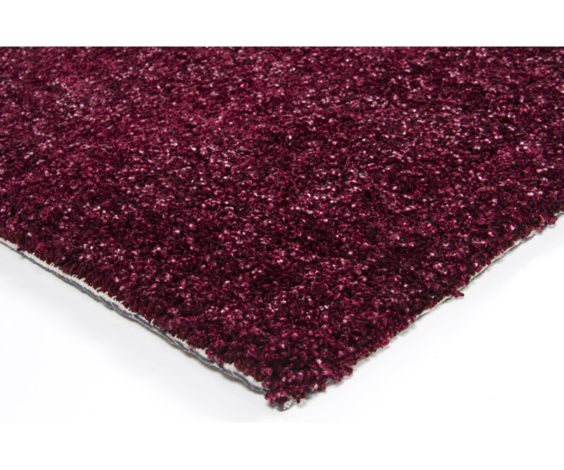 Mebec Red Rug, Rectangle 5' x 7'6"