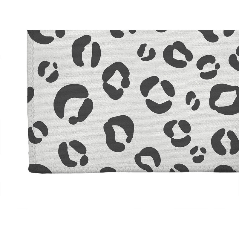 Leopard Play Non-Slip Outdoor Rug, Runner 2'6" x 8'