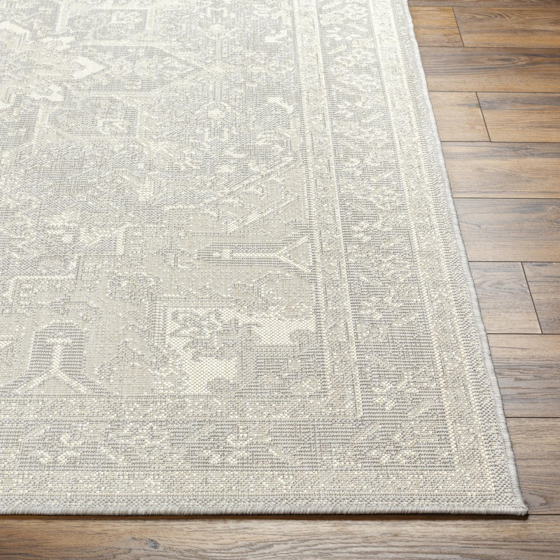 Oriental Indoor / Outdoor Rug, Rectangle 2' x 3'
