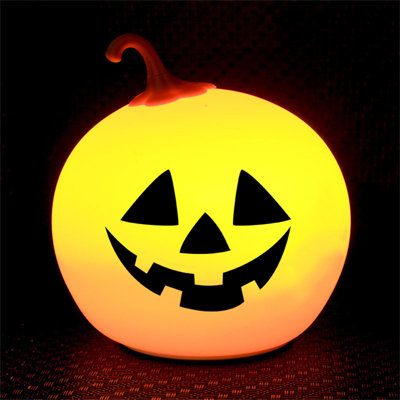 Remote Control Night Light，Pumpkin Lantern Halloween USB Colorful Charging Light Holiday Night Light