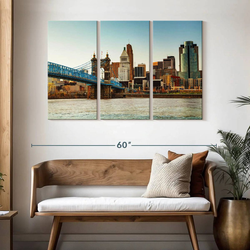 Nicci Cincinnati Ohio, 32" H x 50" W