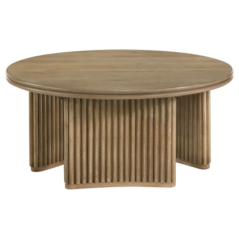 Table basse ronde en bois brun clair patiné de 36 pouces Wendland