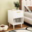 Table de chevet blanche moderne à 22,23 po de hauteur, un tiroir et une tablette ouverte, une poignée décorative dorée, une solution d'organisation de chambre à coucher, une méthode d'assemblage simple et rapide